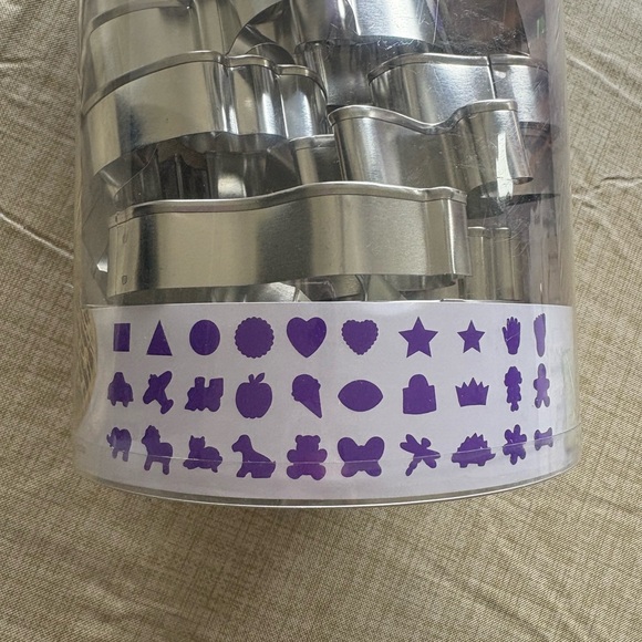 Wilton 30 Piece Silver Cookie Cutter Collection - Picture 2 of 3